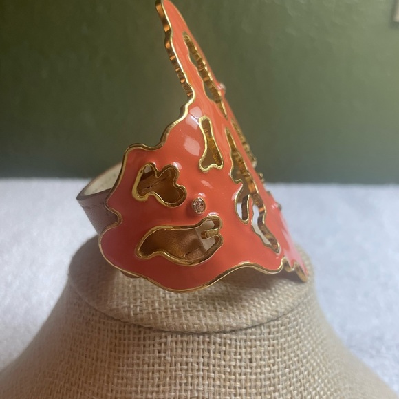 NWOT Neiman Marcus Statement Bracelet With Leather Strap - Picture 4 of 6